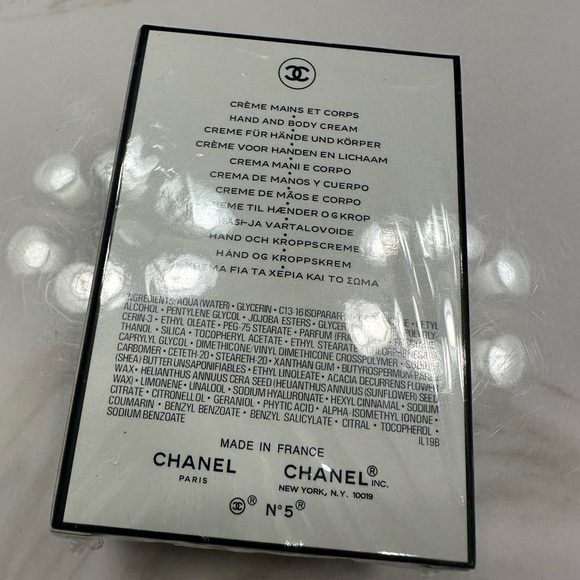 No5 Hand Cream 🖤 - Picture 2 of 2